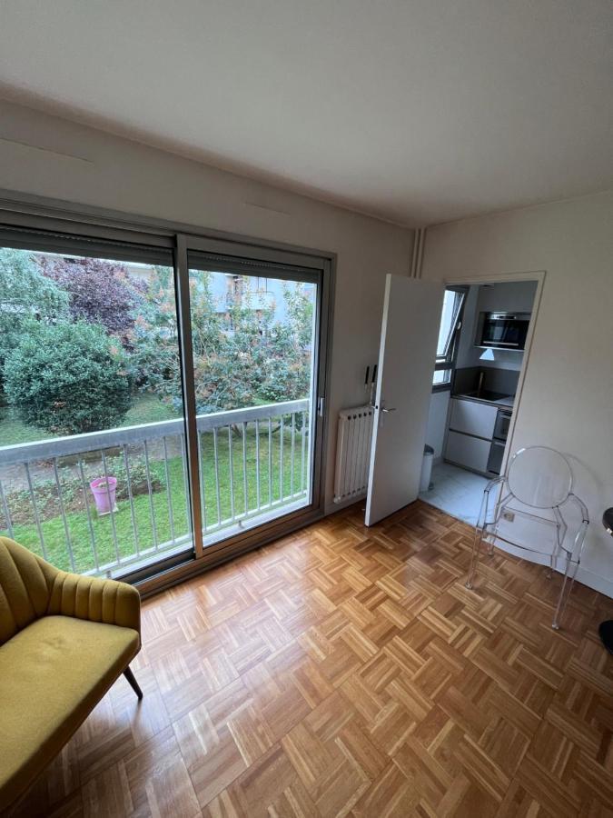 Suite 2 Pieces Sur Jardin Париж Экстерьер фото